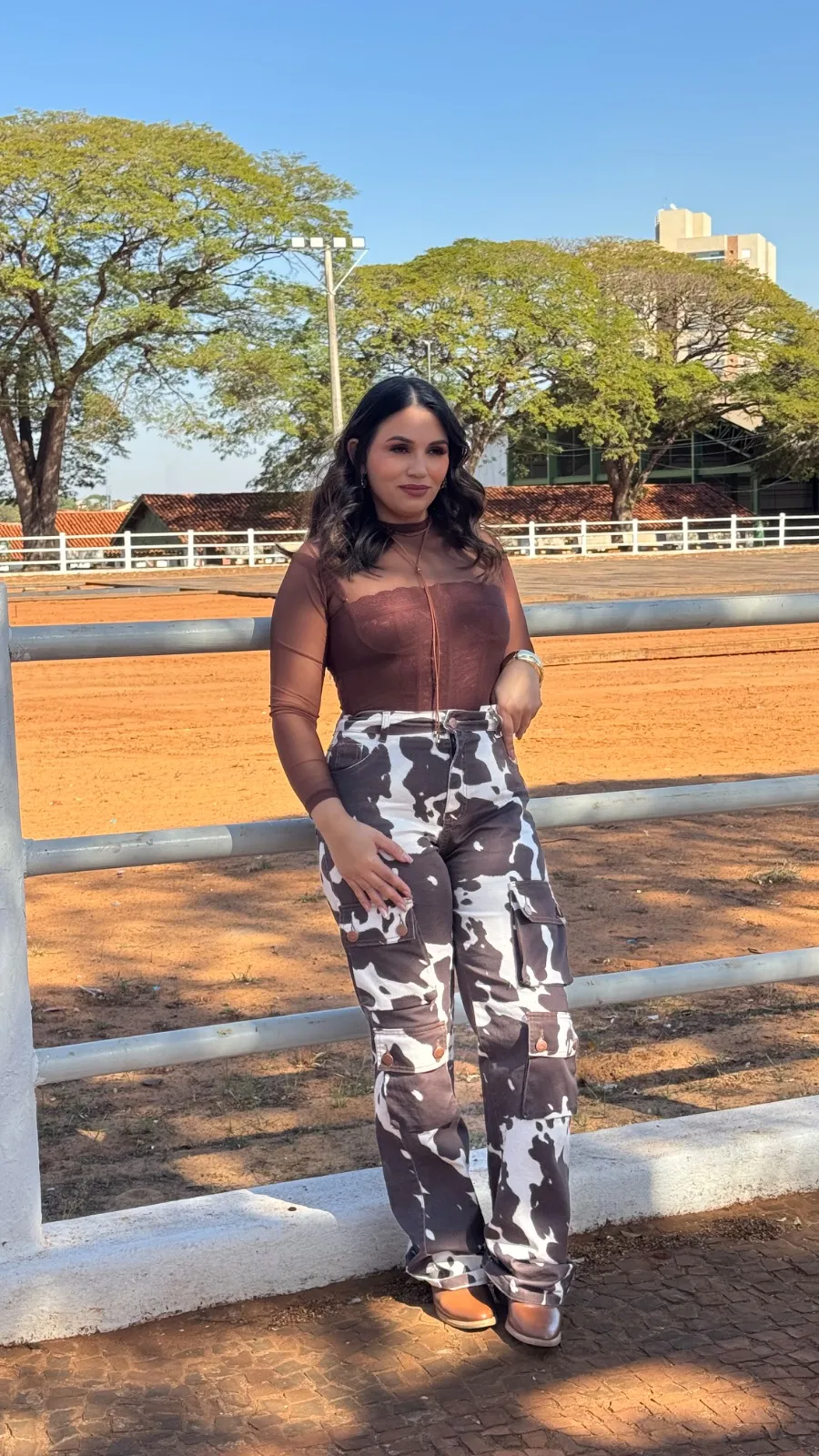 calça cargo cow print - alternate