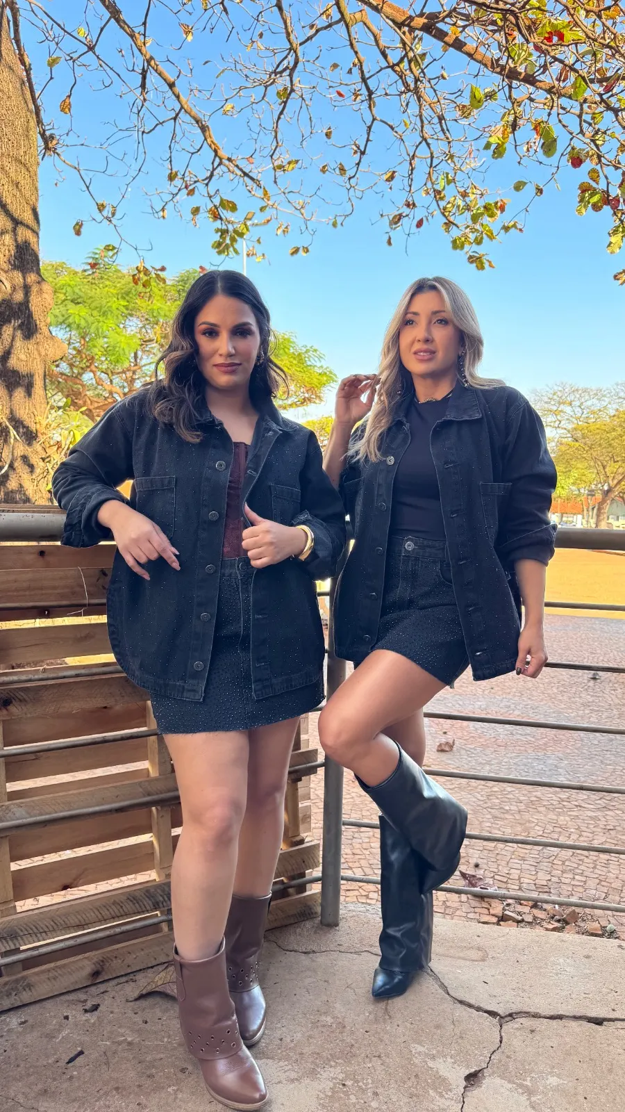 saia jeans curta preta
