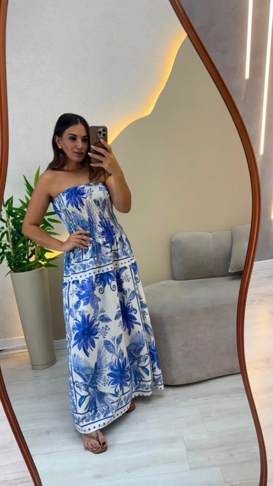 Imagem secundária de Vestido longo estampado
