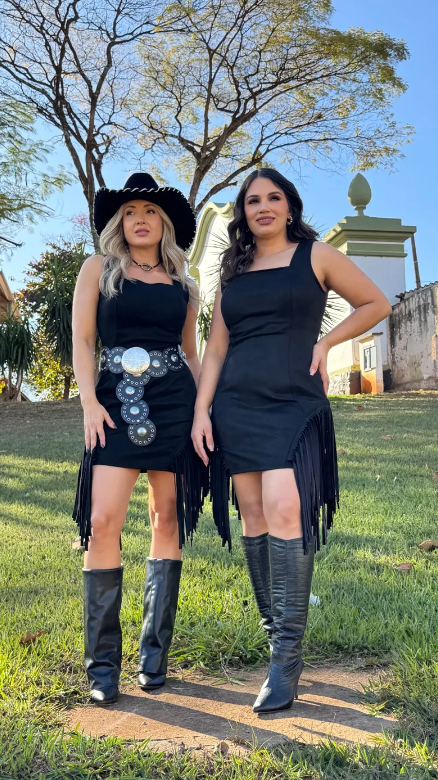 vestido franjas em sued